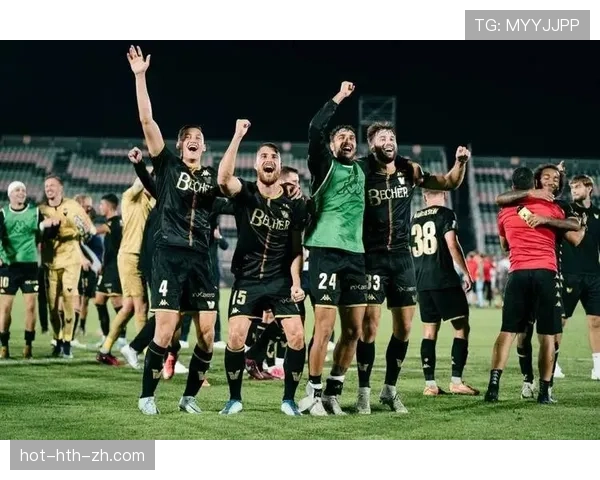 荷兰3-1突尼斯：世界杯F组末轮战报